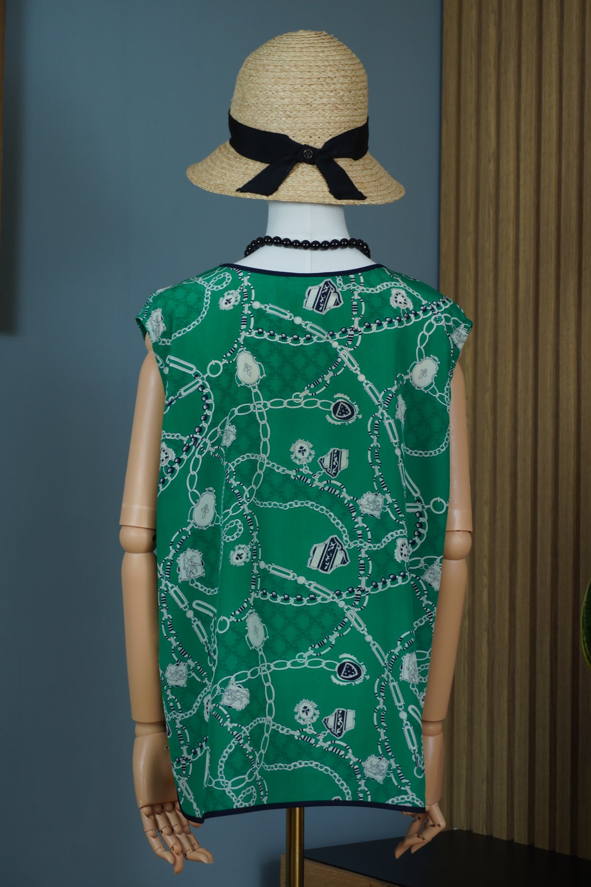 Liola Made in Italy – Top vintage din 100% mătase cu imprimeu chain