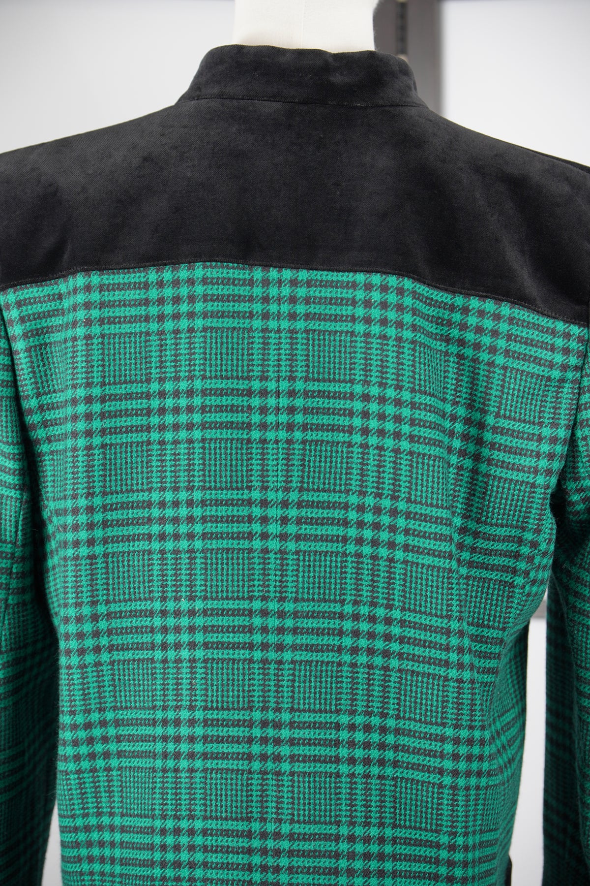 Valentino Miss V Vintage 1980s Lambswool & Velvet Blazer – Pied-de-Poule / Pied-de-Coq