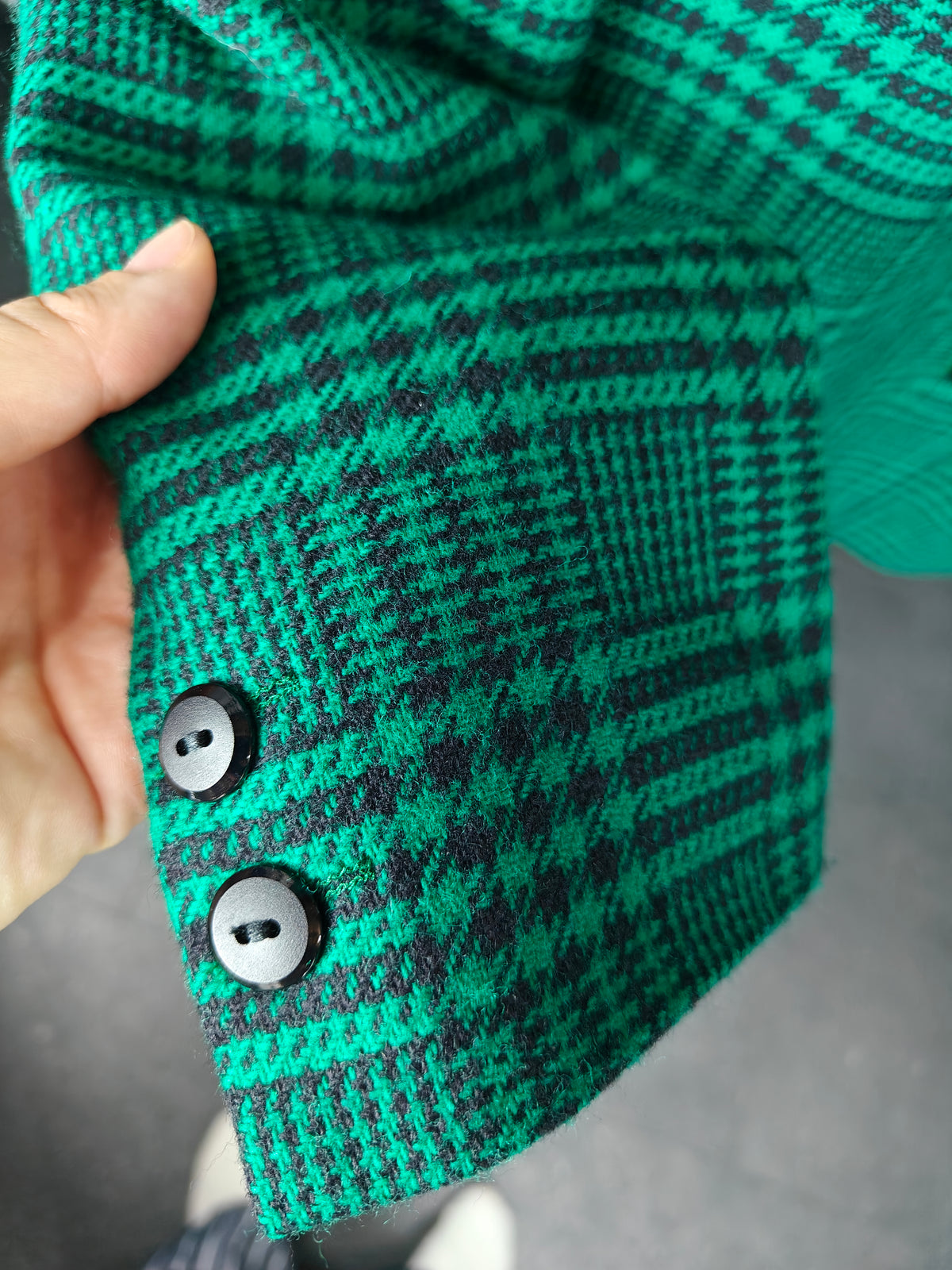 Valentino Miss V Vintage 1980s Lambswool & Velvet Blazer – Pied-de-Poule / Pied-de-Coq